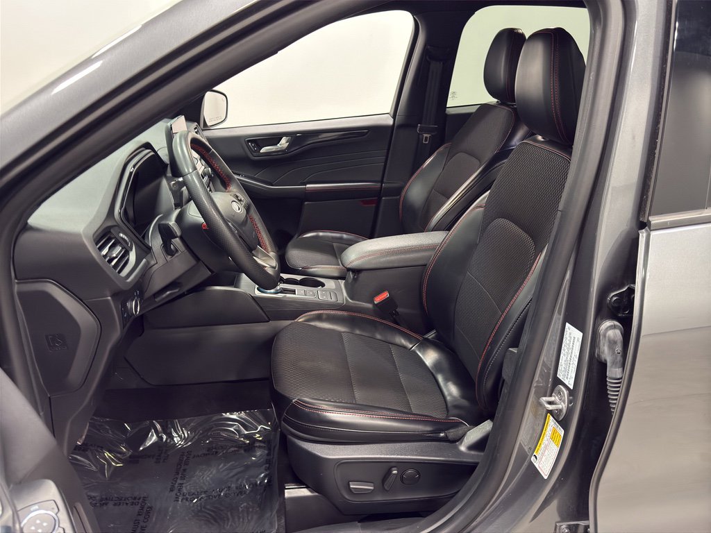 Certified 2024 Ford Escape ST-Line image 10