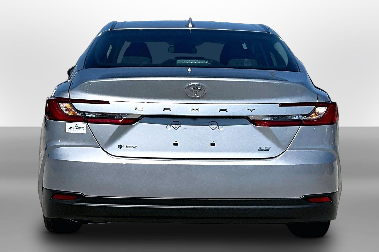 Used 2025 Toyota Camry LE FWD image 4