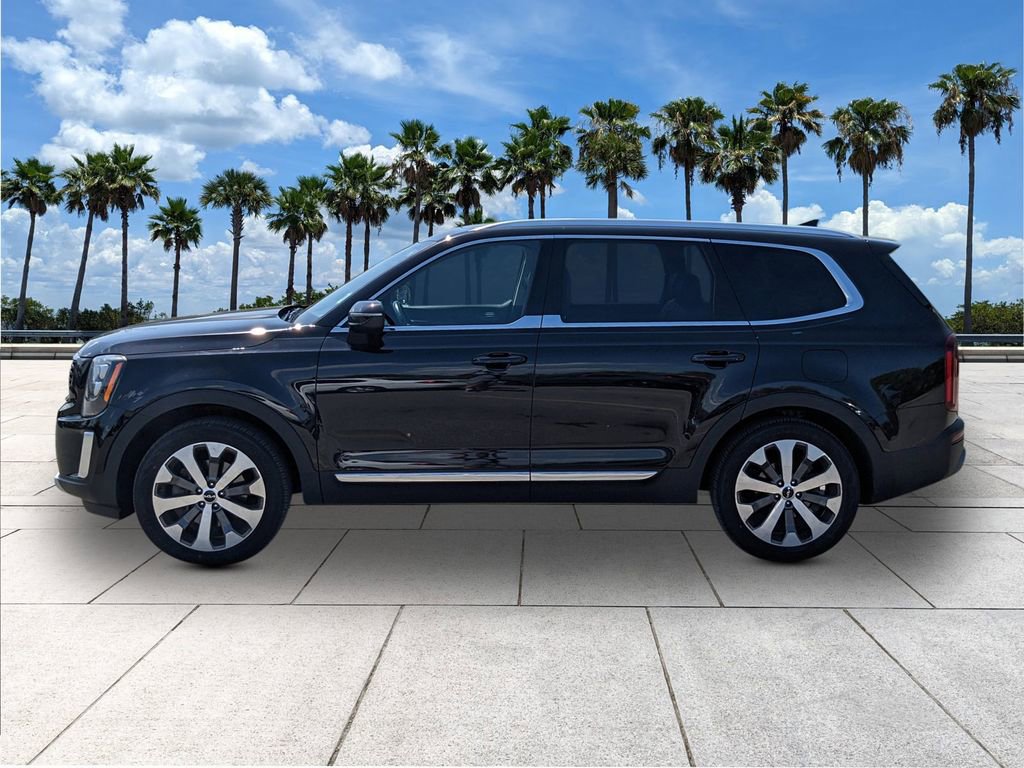 Used 2022 Kia Telluride EX w/ EX Premium Package image 4