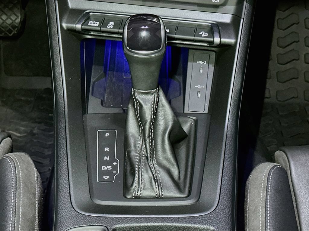 Used 2022 Audi Q3 2.0T Premium Plus AWD/4WD image 16