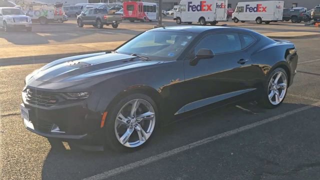 Used 2022 Chevrolet Camaro LT w/ RS Package image 2