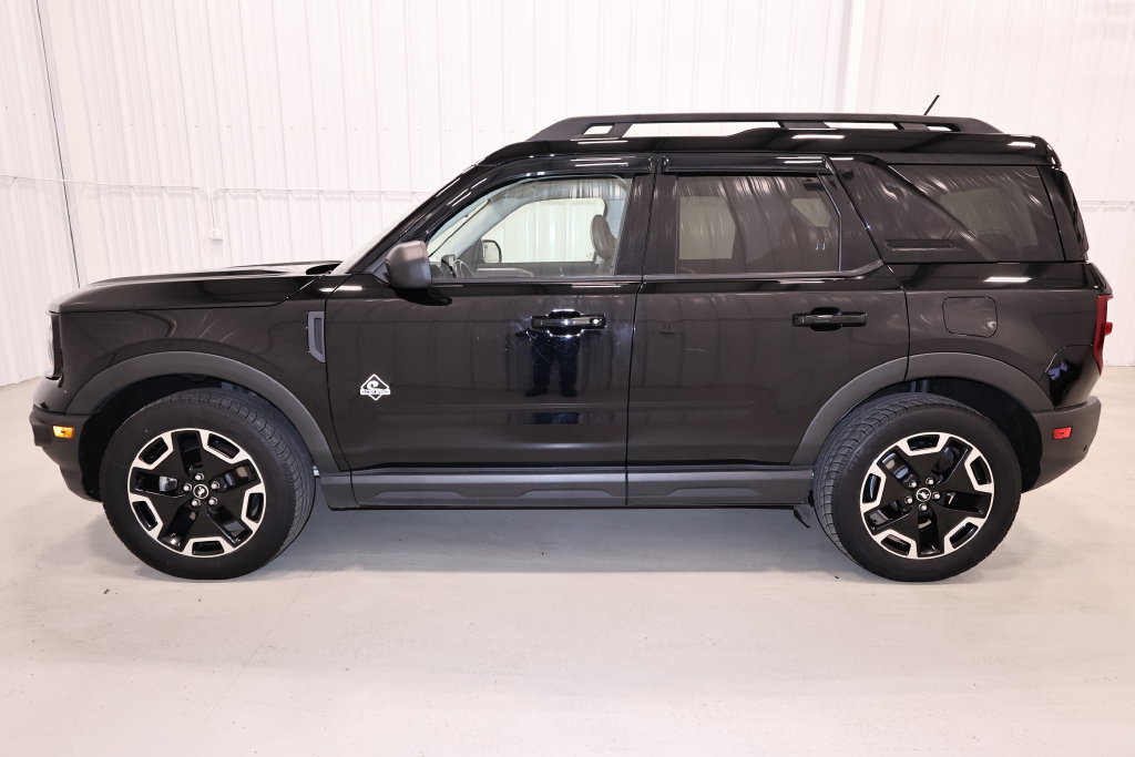Certified 2022 Ford Bronco Sport Outer Banks w/ Tech Package AWD/4WD image 7
