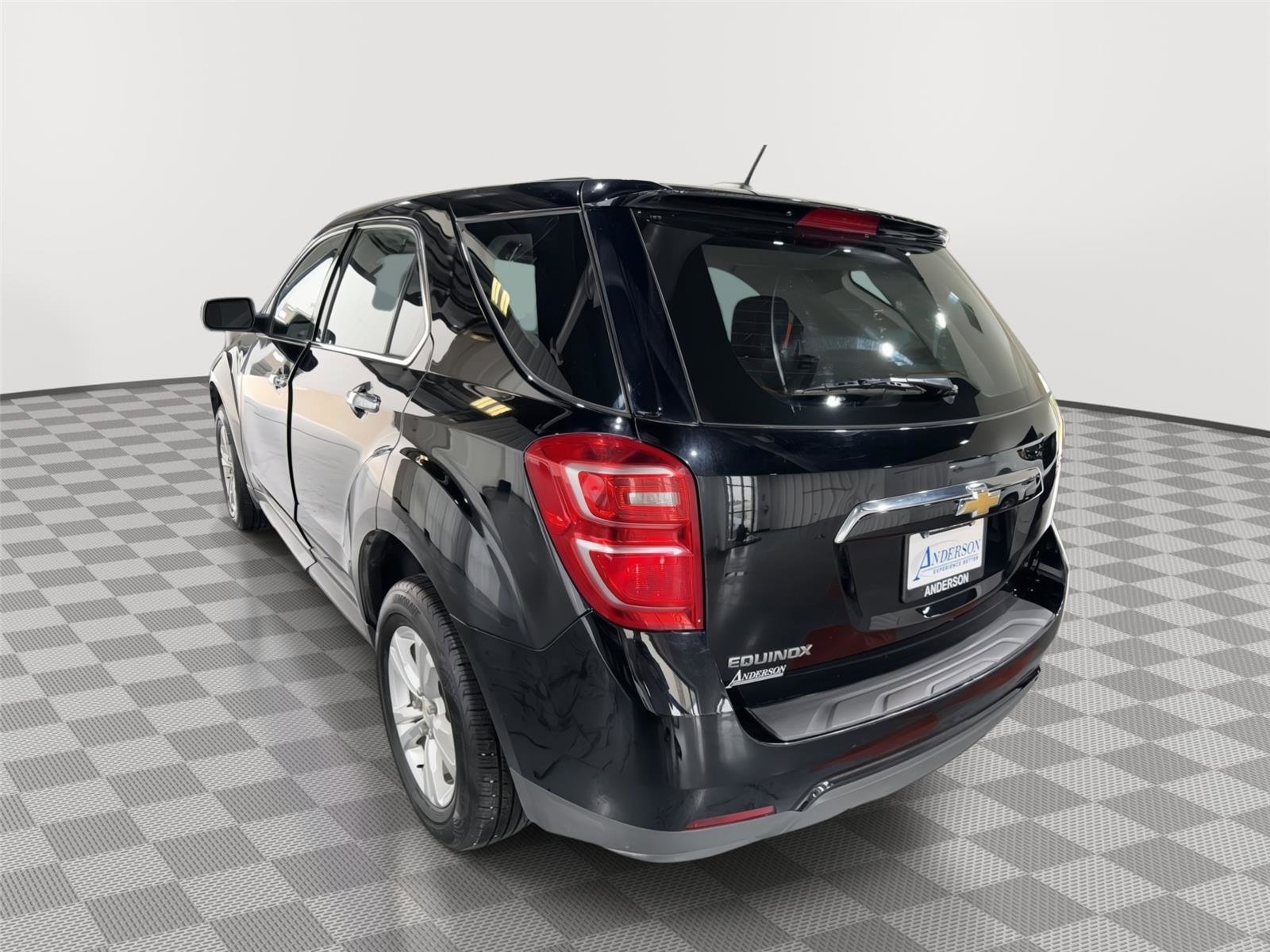 Used 2017 Chevrolet Equinox LS FWD image 9