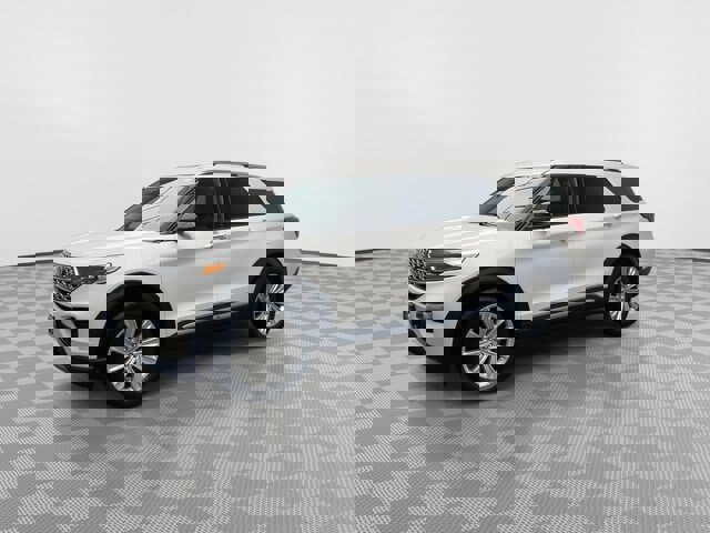 Certified 2023 Ford Explorer Limited w/ Limited Technology Package image 40