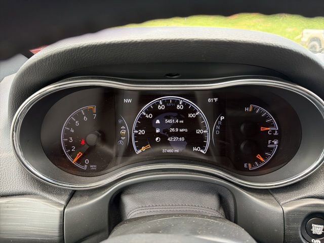 Used 2022 Jeep Grand Cherokee Laredo X RWD image 15