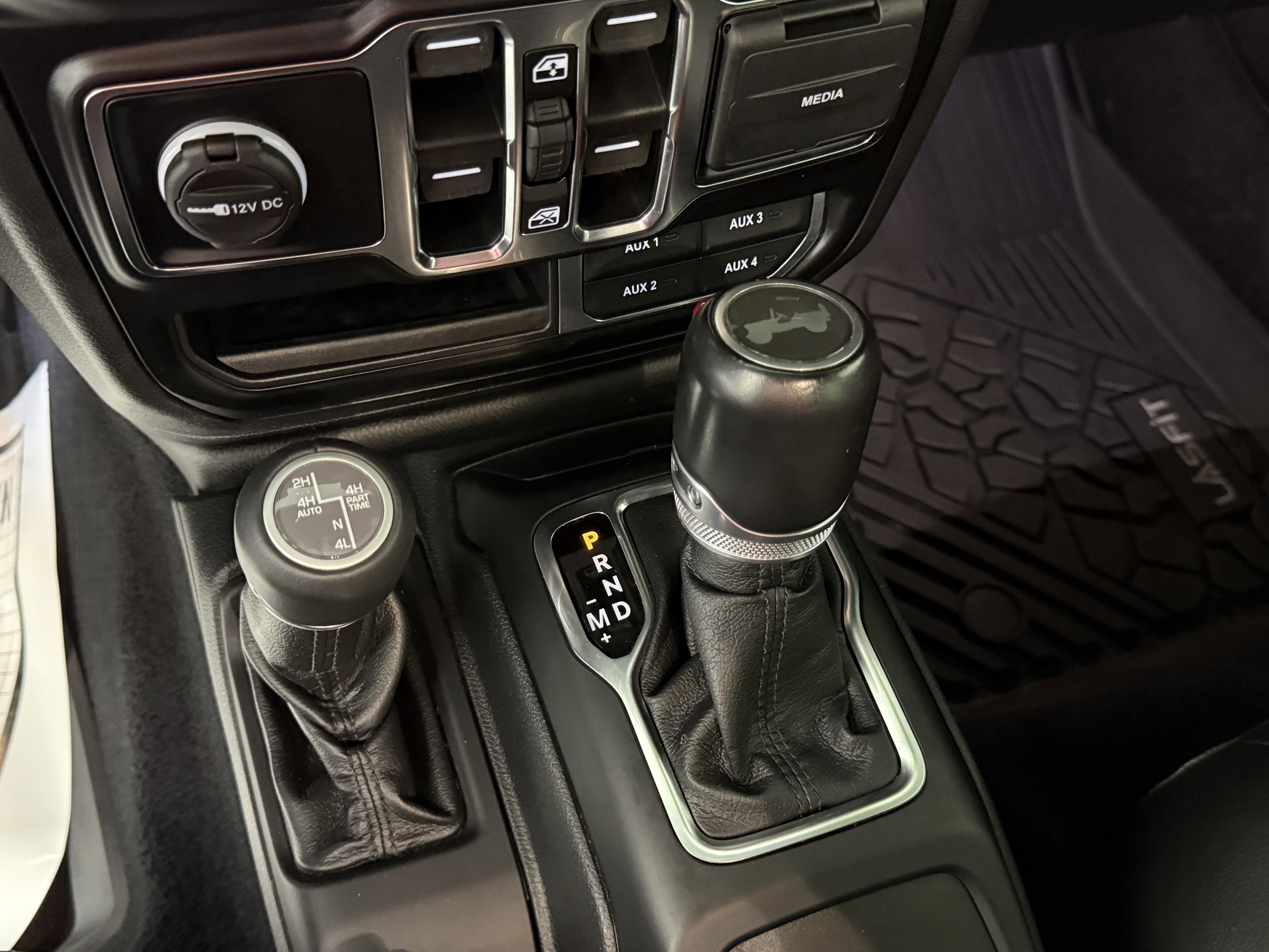 Used 2022 Jeep Wrangler Unlimited Sahara image 22