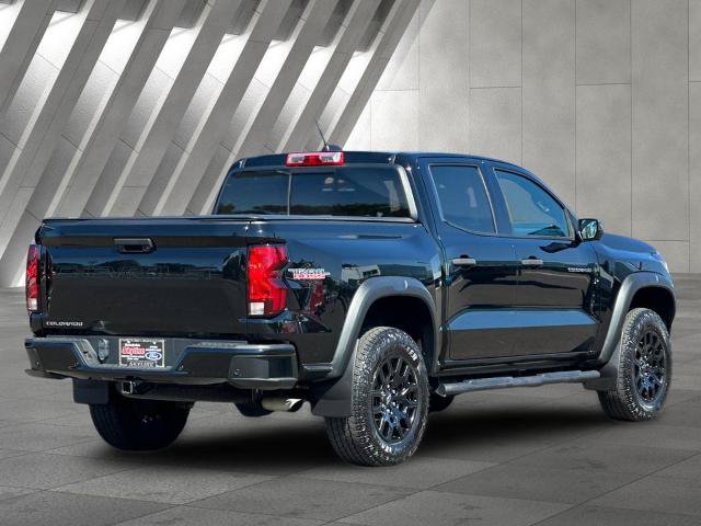Used 2023 Chevrolet Colorado Trail Boss w/ Technology Package AWD/4WD image 3