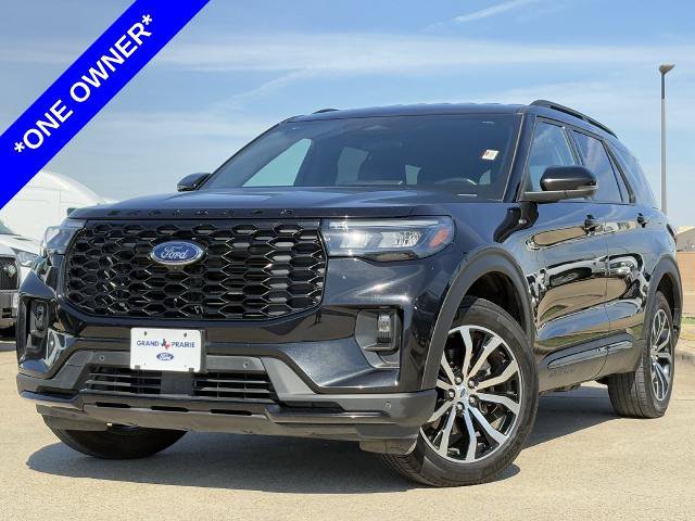 Certified 2025 Ford Explorer ST-Line AWD/4WD image 2