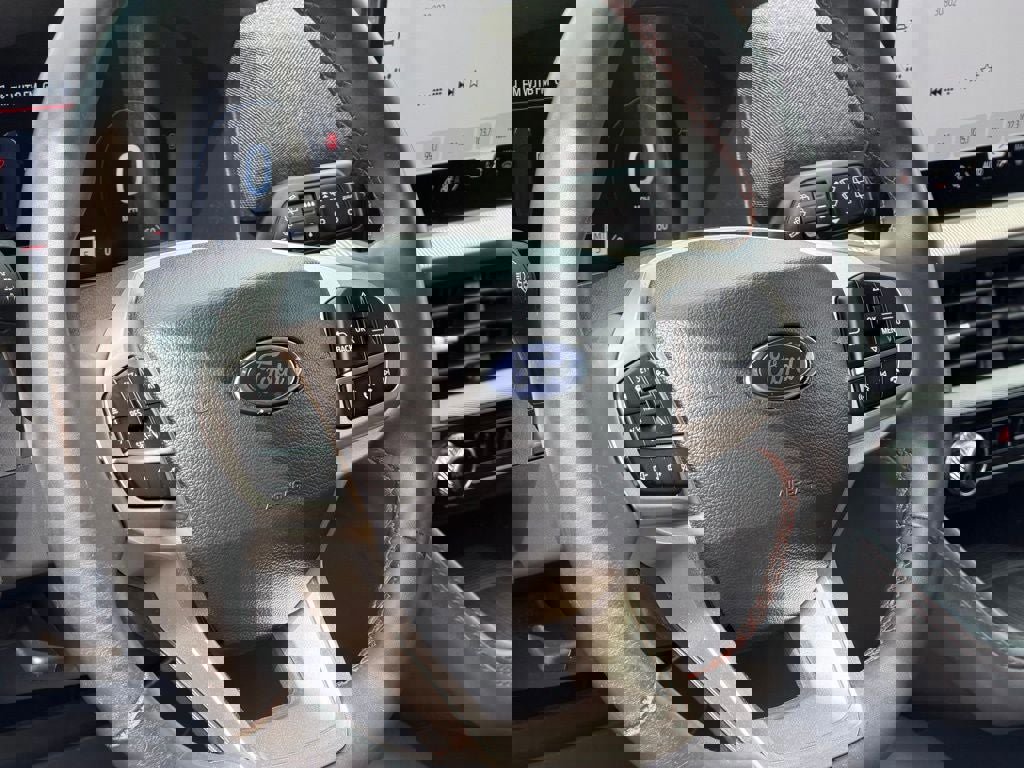 Certified 2025 Ford Explorer Active w/ Active Comfort Package image 21