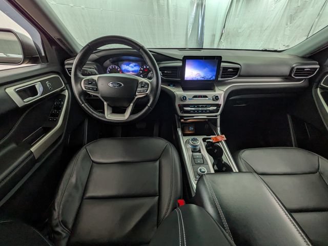Certified 2023 Ford Explorer XLT w/ Equipment Group 202A AWD/4WD image 11