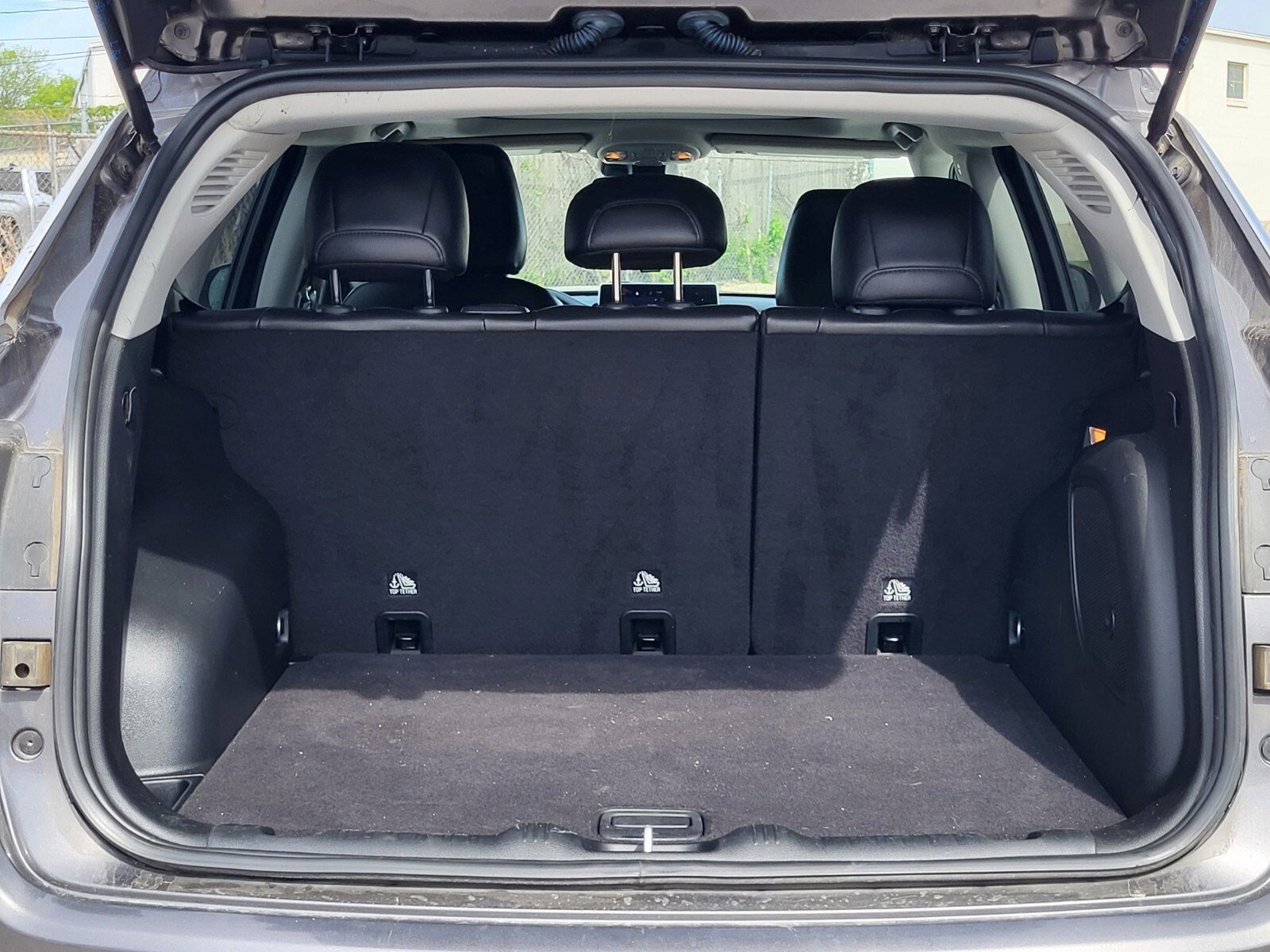 Used 2022 Jeep Compass Latitude w/ Sun and Sound Group image 32