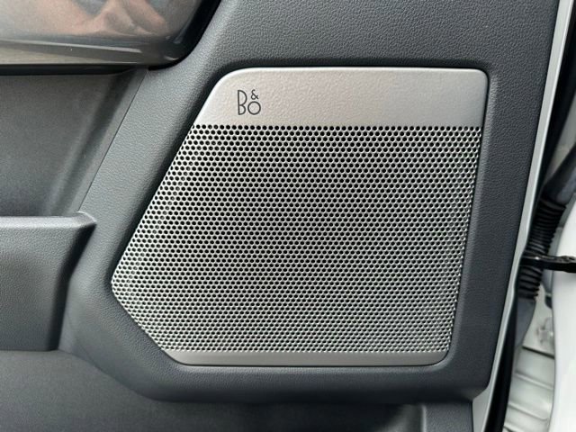 Certified 2022 Ford F150 Lariat w/ Equipment Group 502A High image 27