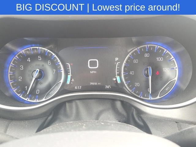Used 2023 Chrysler Pacifica Touring-L FWD image 48