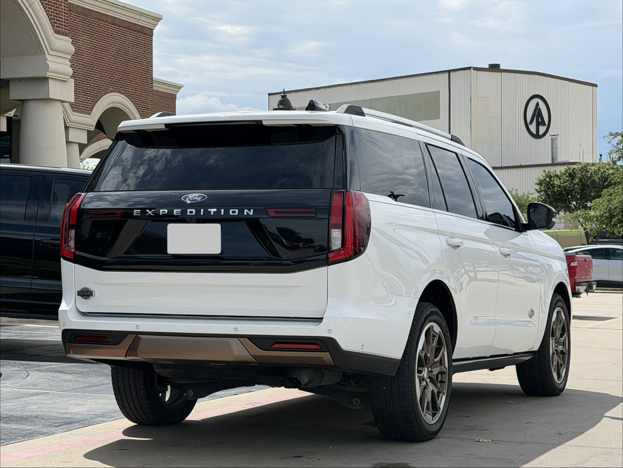 Certified 2025 Ford Expedition King Ranch AWD/4WD image 4