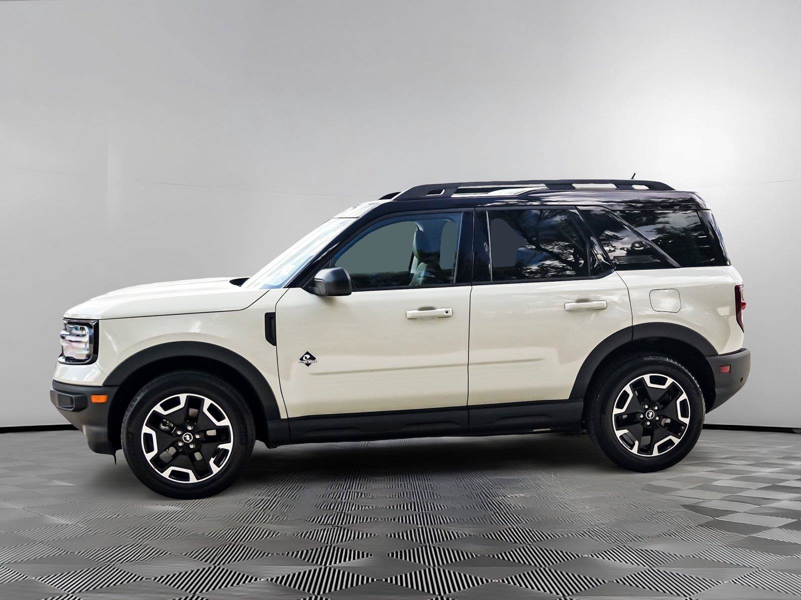 Certified 2024 Ford Bronco Sport Outer Banks w/ Tech Package AWD/4WD image 7