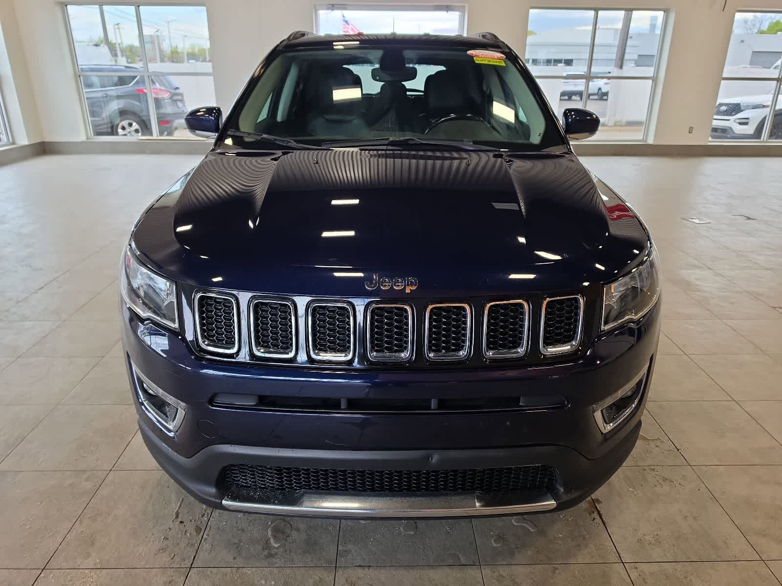 Used 2019 Jeep Compass Limited AWD/4WD image 3