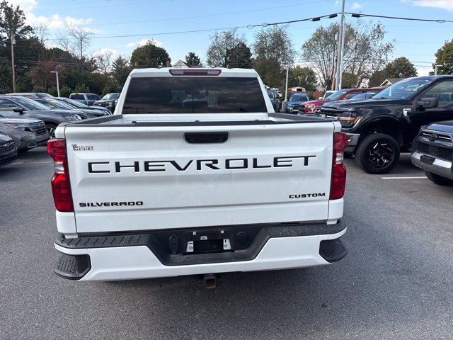Used 2025 Chevrolet Silverado 1500 Custom w/ Turbomax Blackout Package AWD/4WD image 10