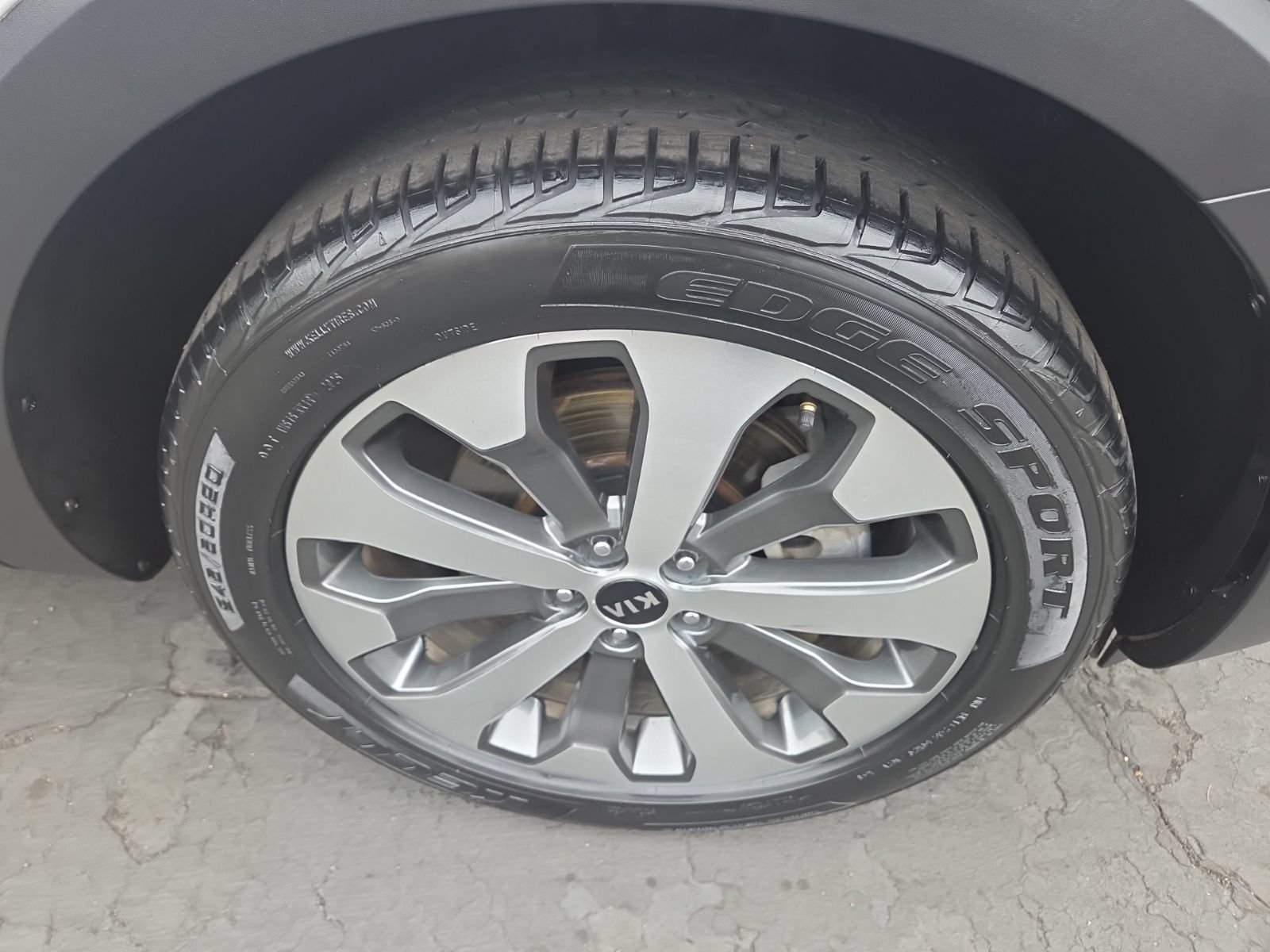 Used 2021 Kia Telluride S AWD/4WD image 2