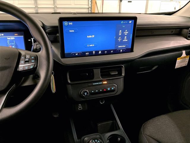 Certified 2025 Ford Maverick XL w/ Equipment Group 102A AWD/4WD image 6