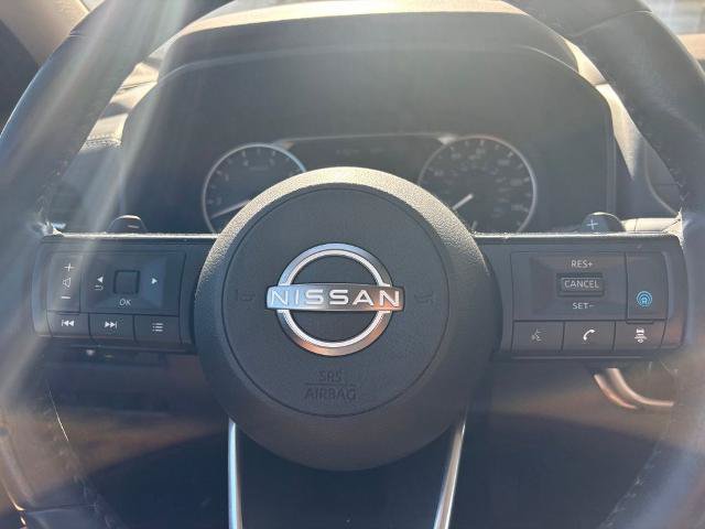 Used 2022 Nissan Rogue SV AWD/4WD image 16