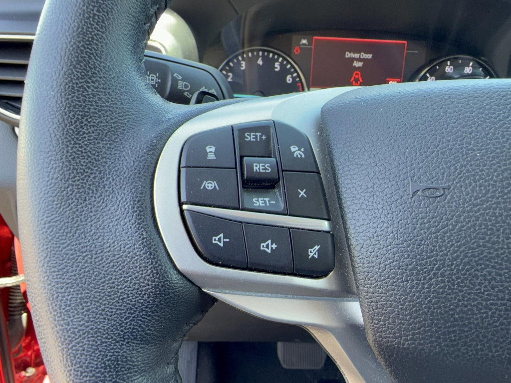 Certified 2020 Ford Explorer XLT w/ Equipment Group 202A image 27