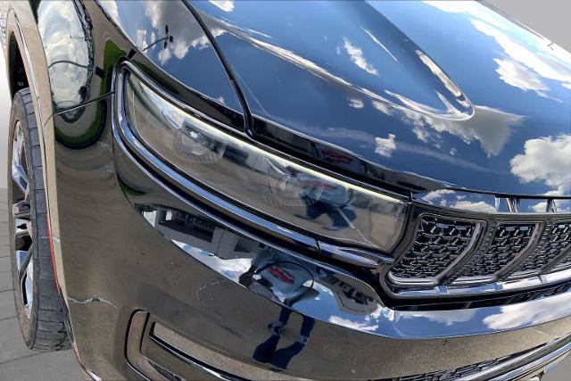 Used 2022 Jeep Grand Wagoneer Series II AWD/4WD image 28