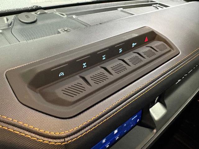 Certified 2024 Ford Bronco Badlands AWD/4WD image 18
