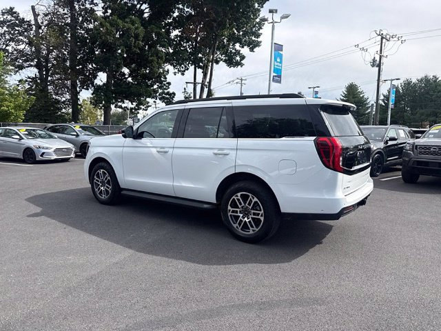 Certified 2025 Ford Expedition Active AWD/4WD image 7