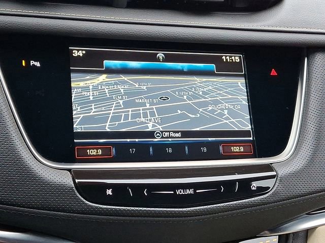 Used 2017 Cadillac XT5 Luxury w/ Driver Awareness Package image 18