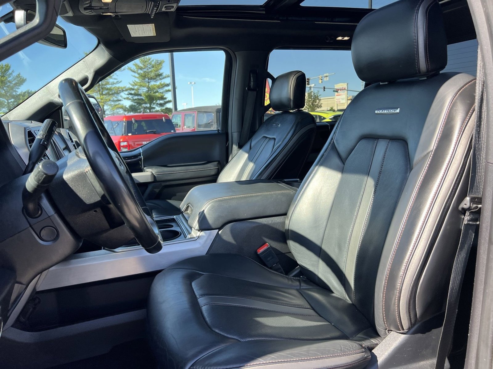 Certified 2020 Ford F450 Platinum w/ FX4 Off-Road Package AWD/4WD image 21