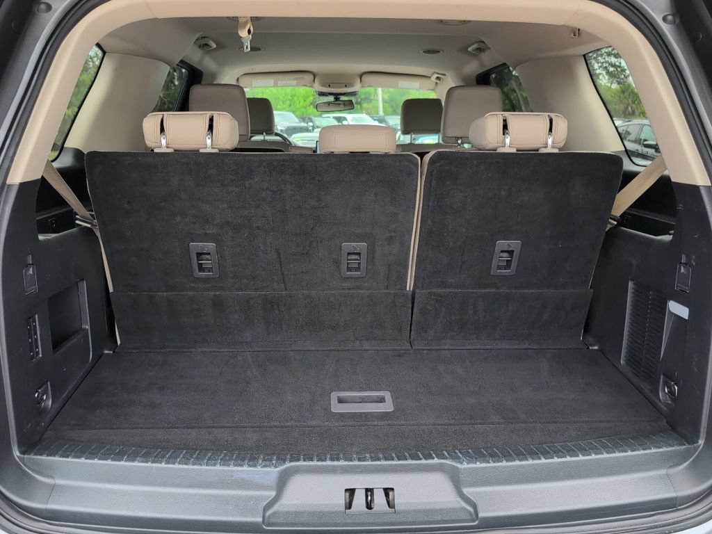 Certified 2024 Ford Expedition XLT RWD image 13