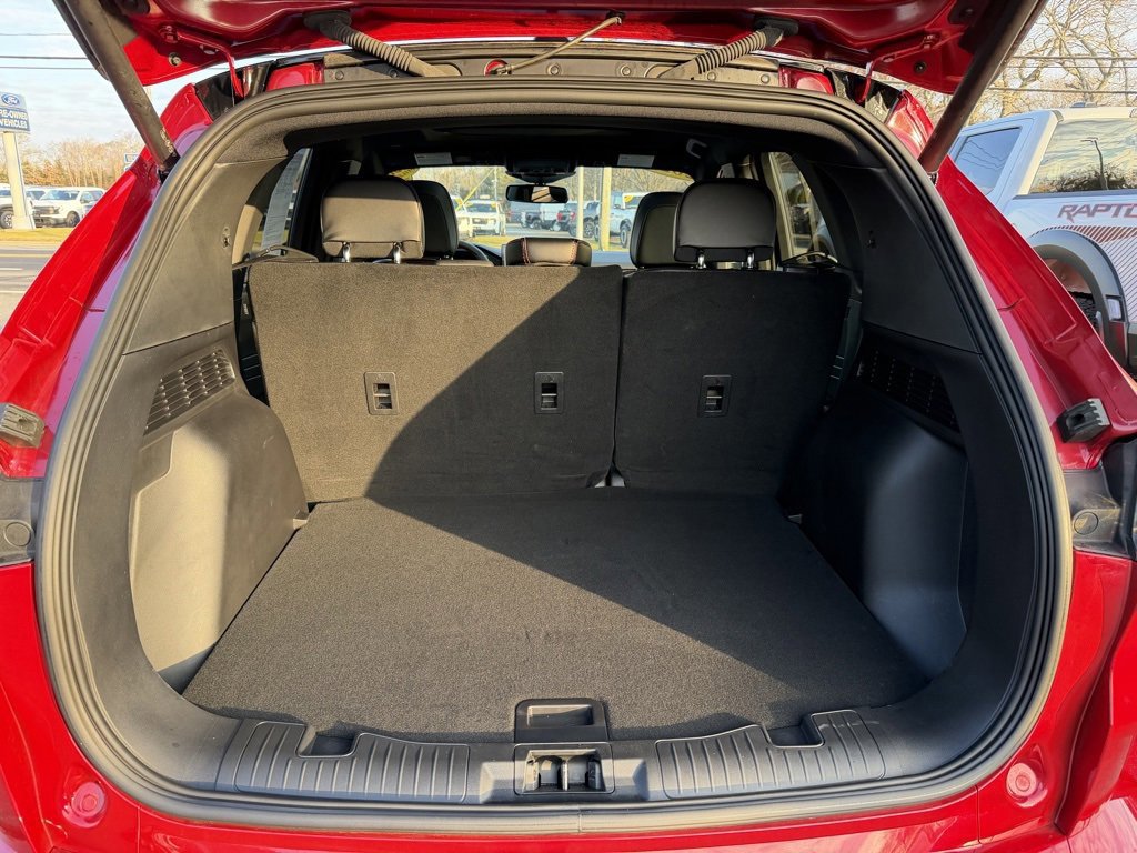 Certified 2025 Ford Escape ST-Line Elite w/ Premium Technology Package image 9