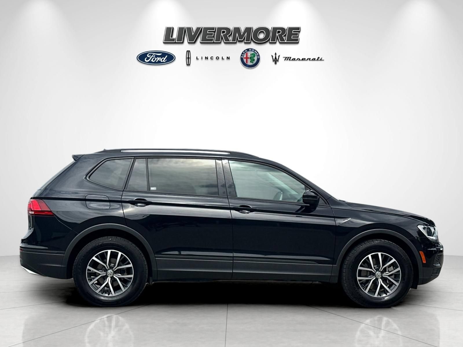 Used 2021 Volkswagen Tiguan S FWD image 2