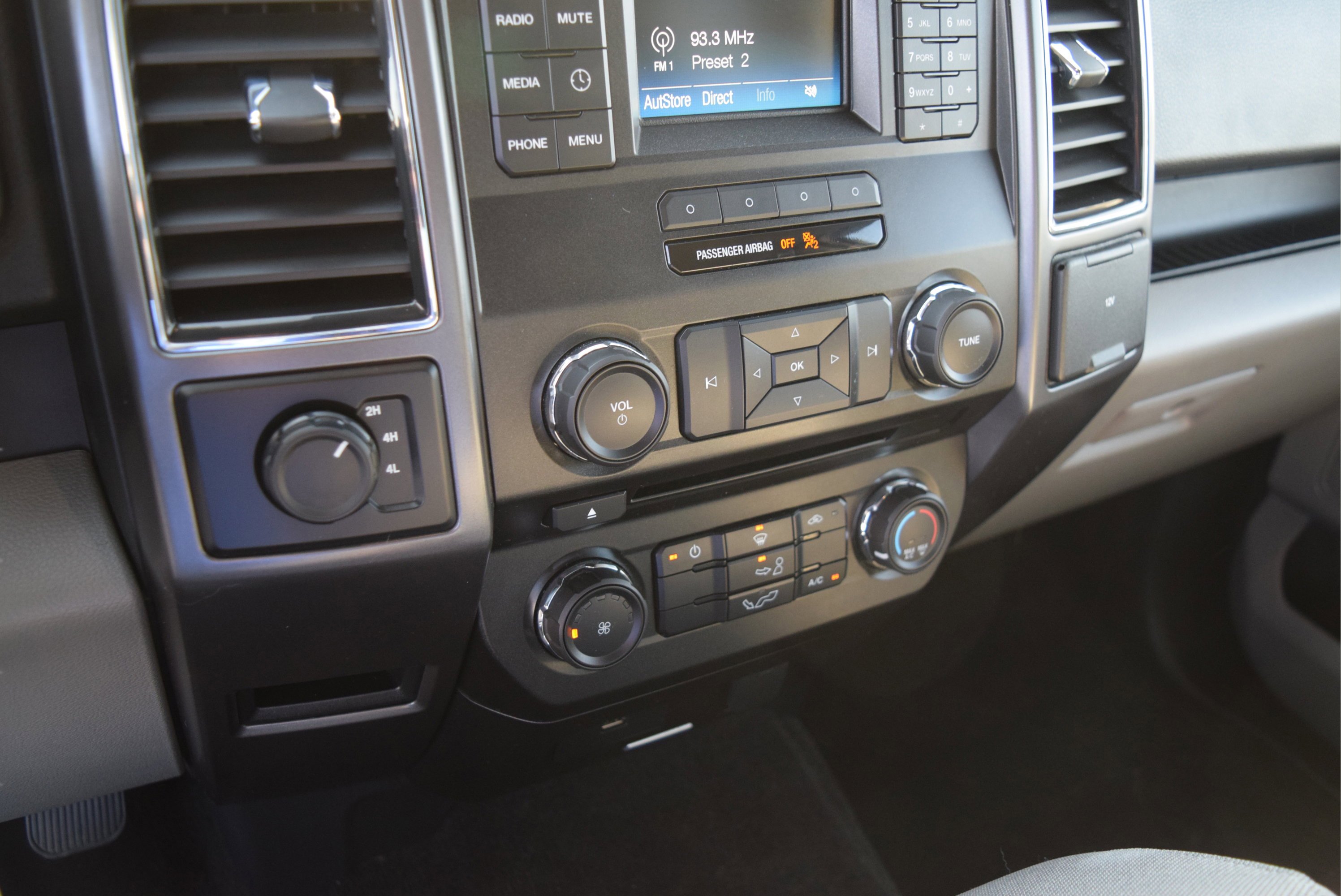 Certified 2017 Ford F150 XLT AWD/4WD image 14