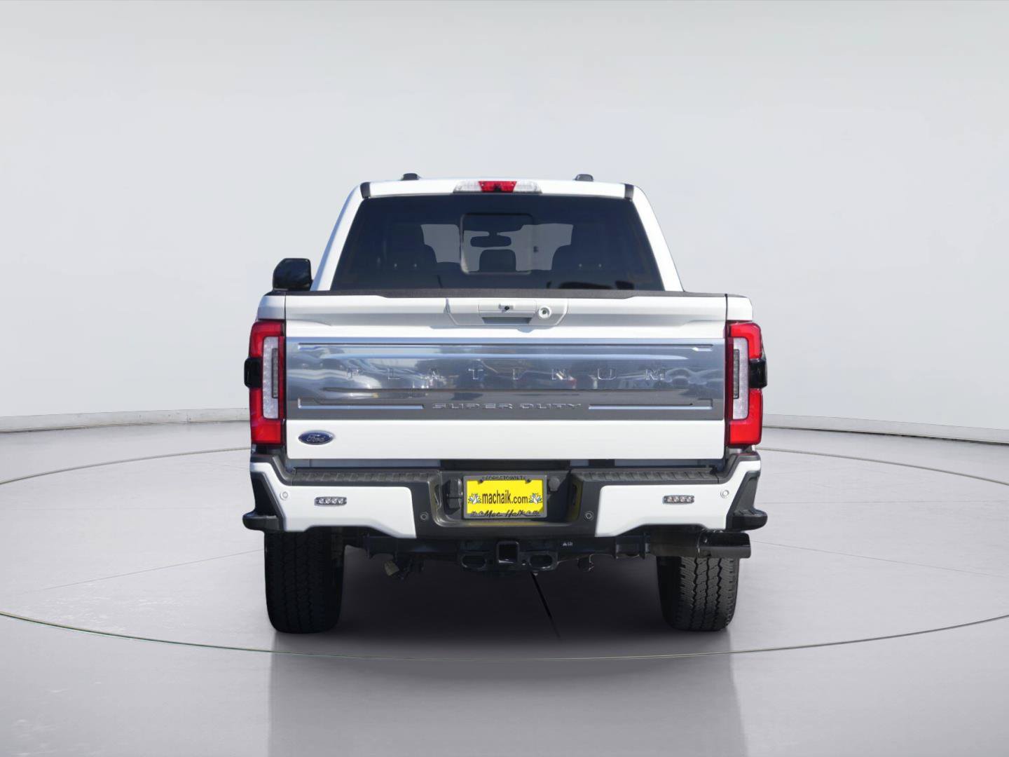 Certified 2026 Ford F250 Platinum w/ Platinum Plus Package AWD/4WD image 7