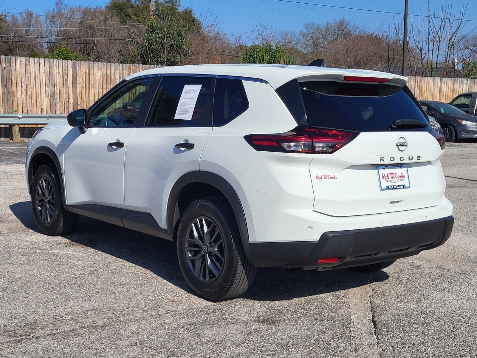 Used 2024 Nissan Rogue S image 5