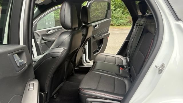 Certified 2023 Ford Escape ST-Line w/ Tech Pack #1 AWD/4WD image 26