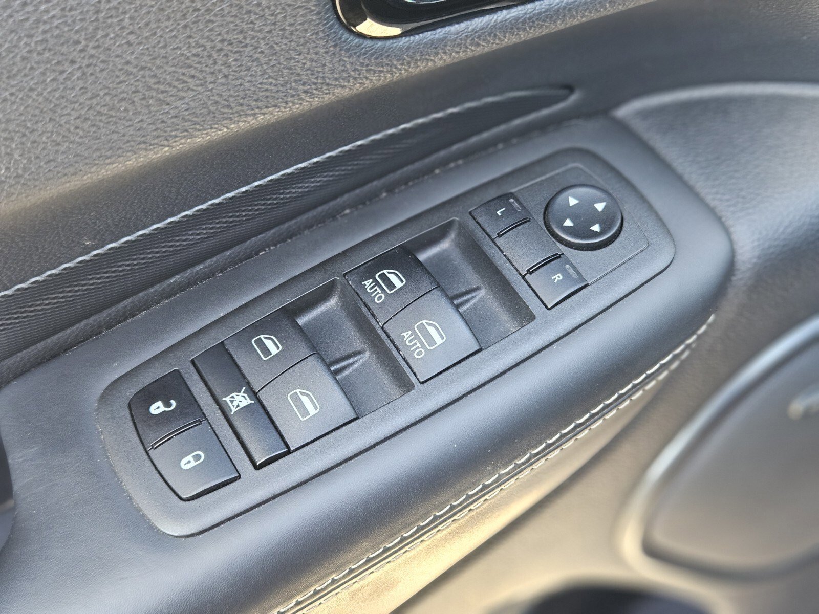 Used 2022 Dodge Durango SRT w/ Black Package image 18