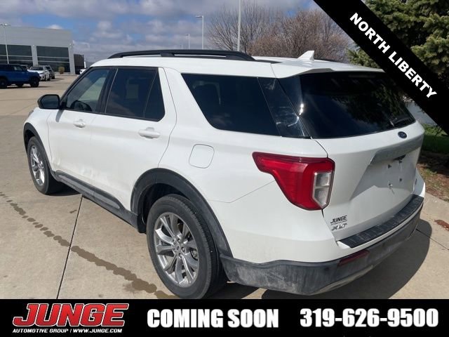 Certified 2022 Ford Explorer XLT w/ Equipment Group 202A AWD/4WD image 2