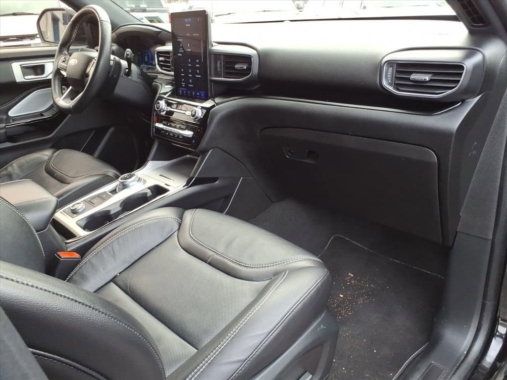 Certified 2023 Ford Explorer ST w/ Equipment Group 401A image 11