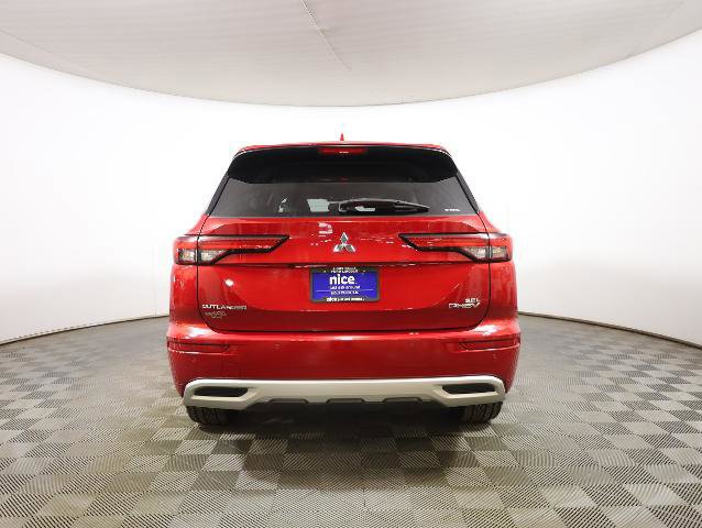 Used 2023 Mitsubishi Outlander SEL image 3