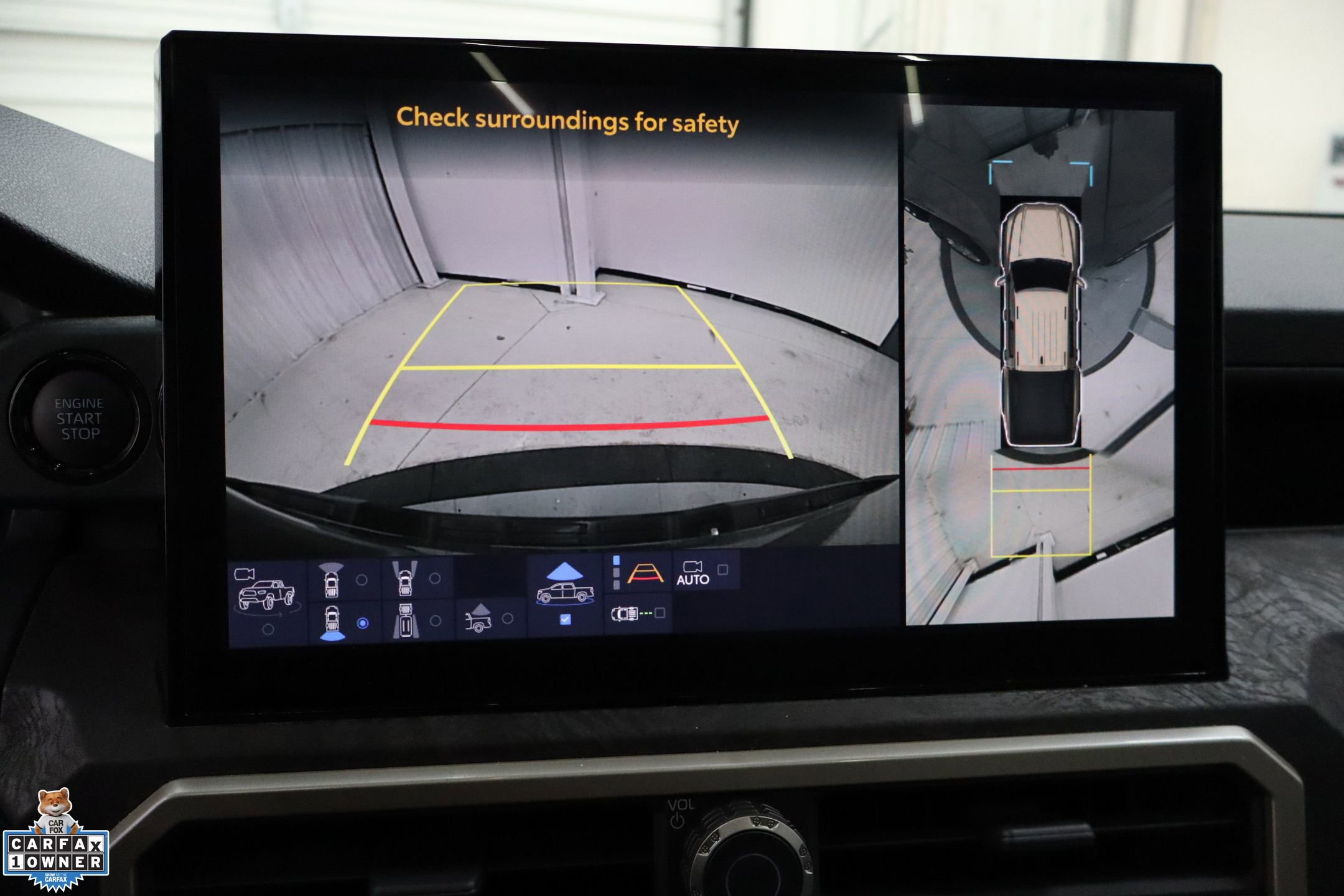 Used 2024 Toyota Tacoma Limited image 21