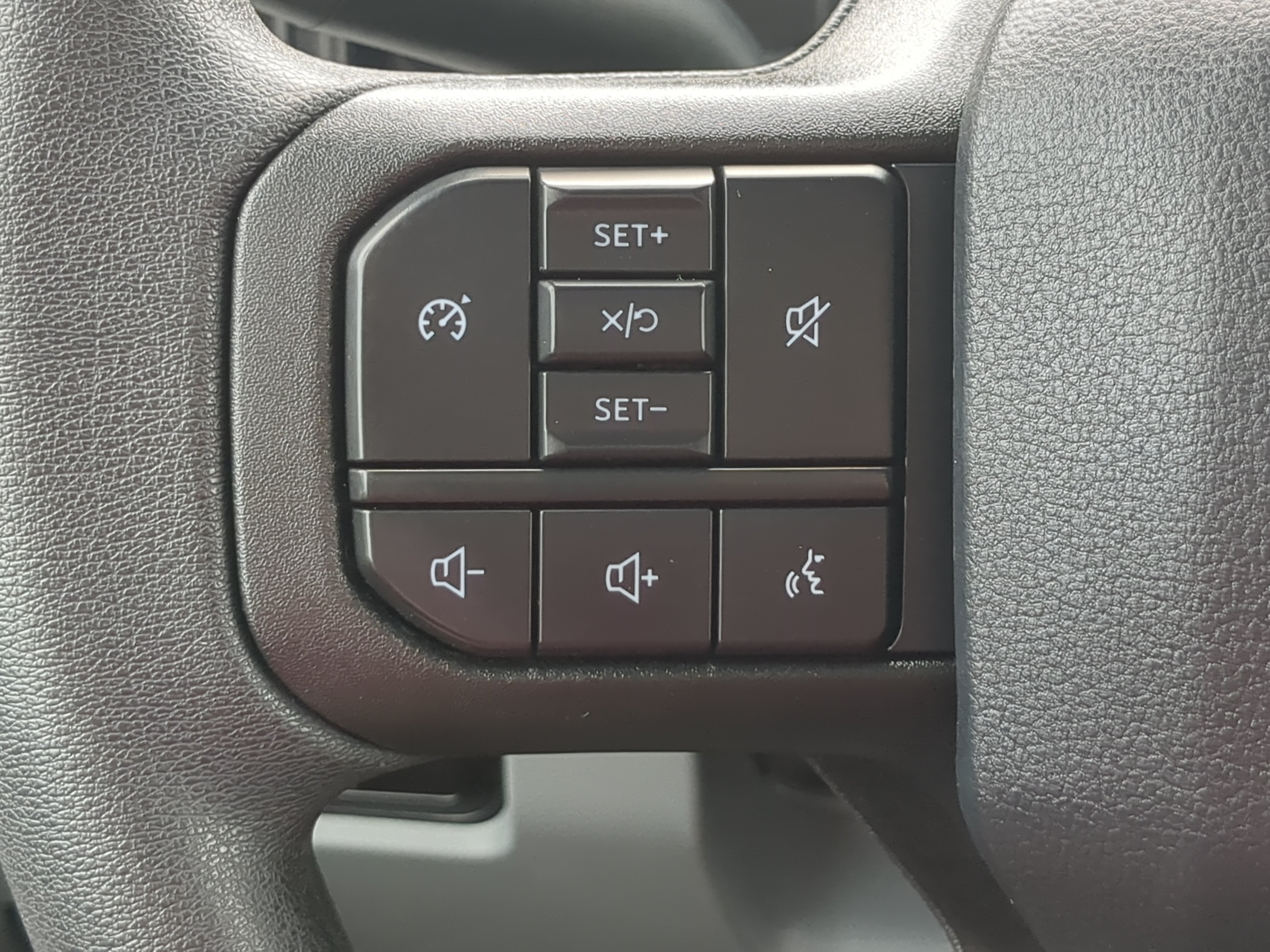 Certified 2025 Ford F250 XLT AWD/4WD image 22
