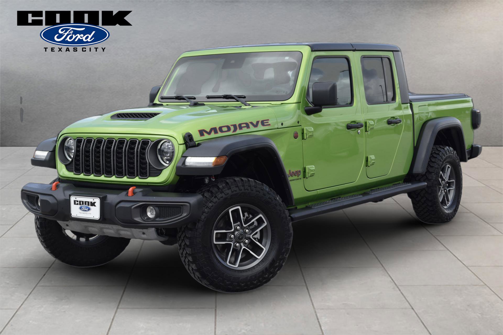 Used 2025 Jeep Gladiator Mojave w/ Convenience Group AWD/4WD image 1