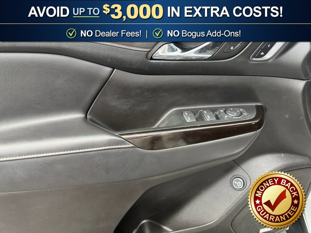 Used 2023 GMC Acadia AT4 w/ Technology Package AWD/4WD image 16