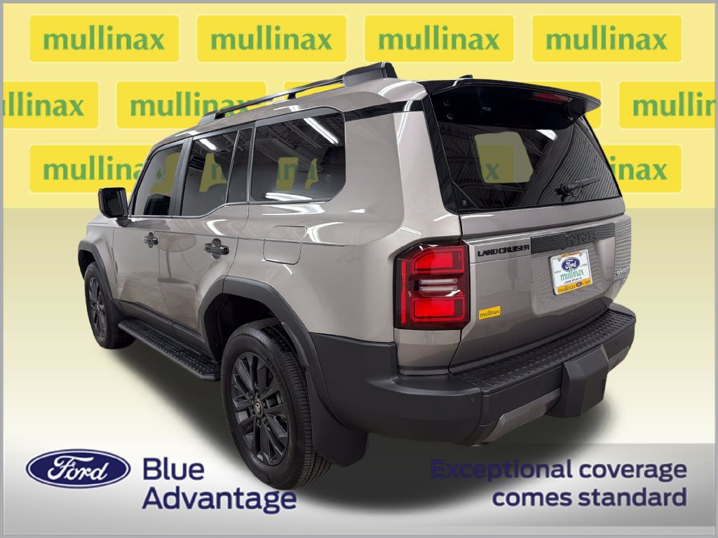 Used 2025 Toyota Land Cruiser w/ Premium Package AWD/4WD image 11