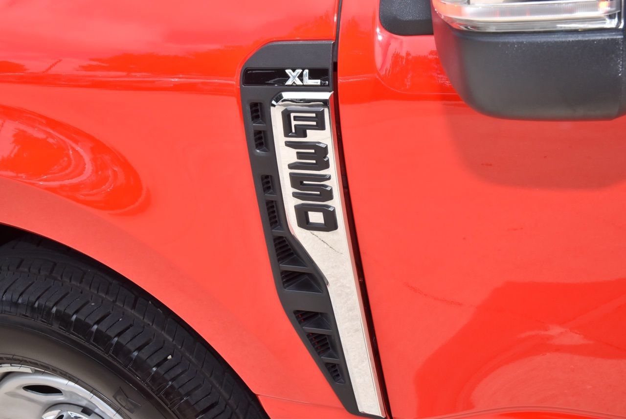 Certified 2025 Ford F350 XL w/ XL Chrome Package RWD image 36