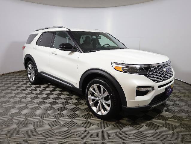 Certified 2023 Ford Explorer Platinum w/ Technology Package AWD/4WD image 4