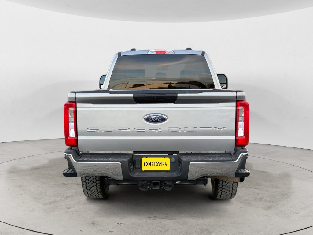 Certified 2024 Ford F250 4x4 Crew Cab Super Duty image 6