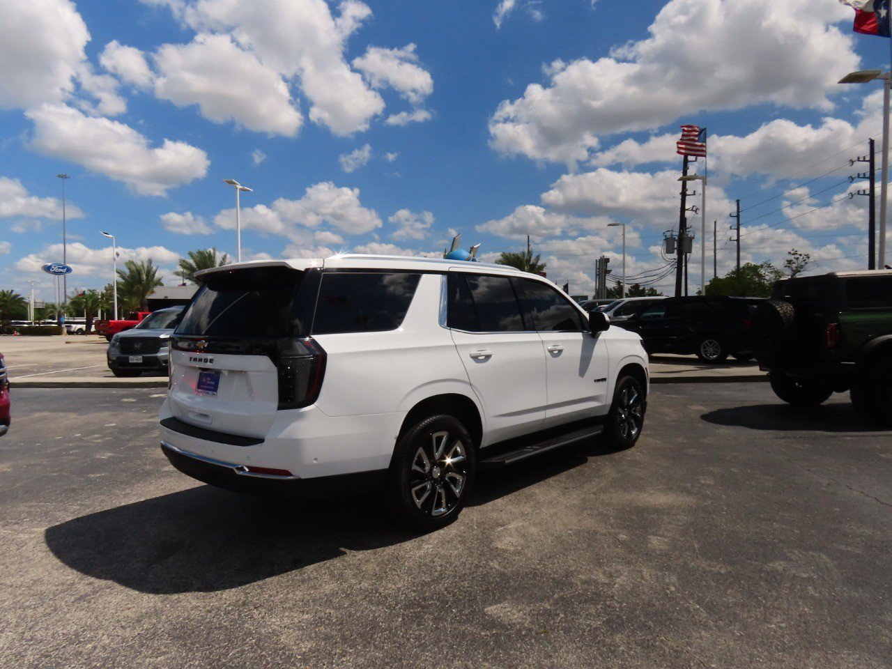 Used 2026 Chevrolet Tahoe LT w/ Comfort Package image 5